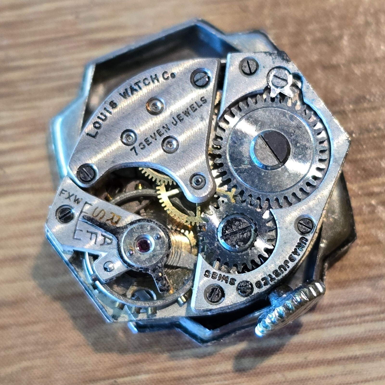 Vintage Louis Homis 7 Jewel FXW Pinstripe Mechanical Watch Movement Part WP2