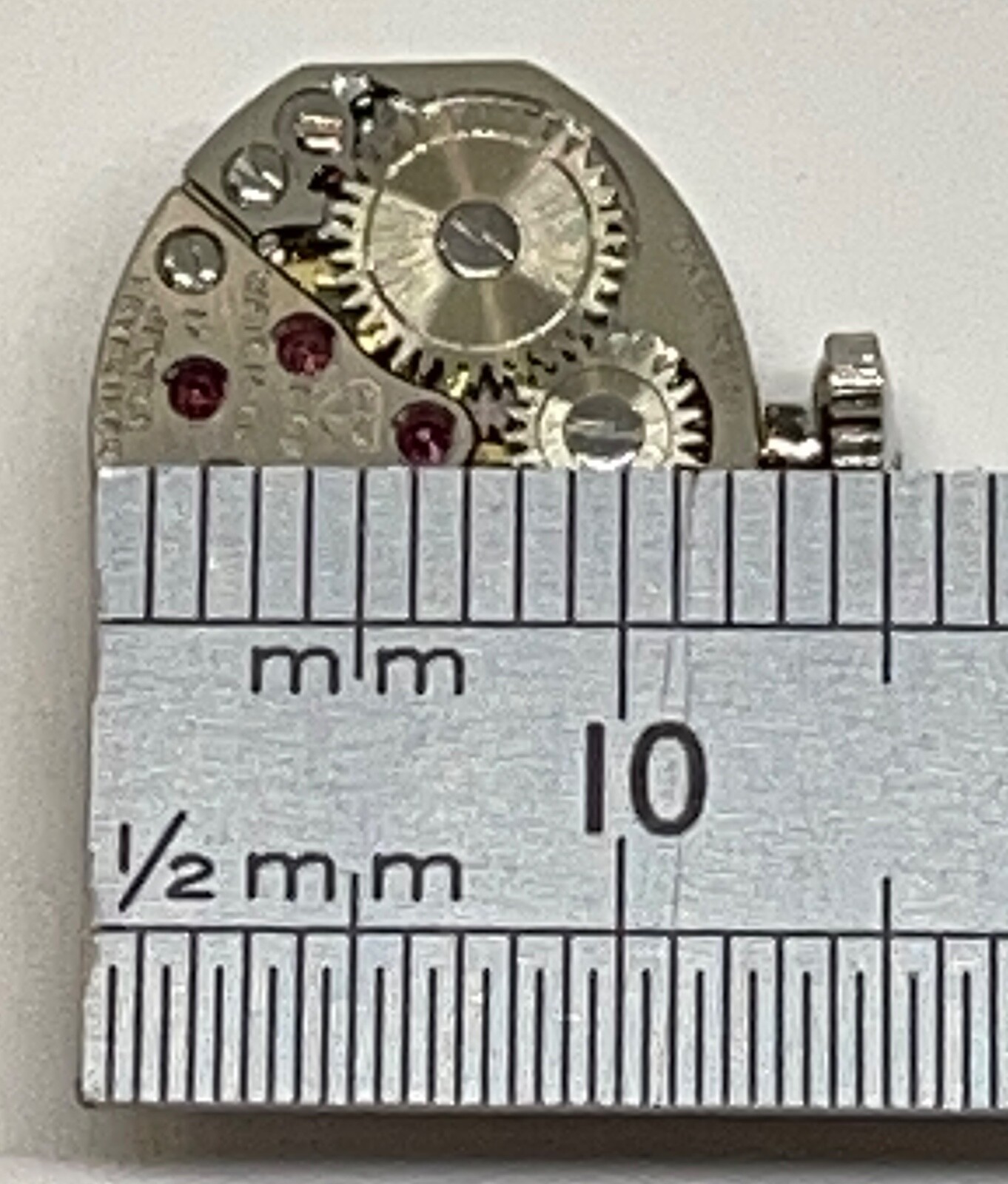 GRUEN PRECISION 294 R MOVEMENT 17 Jewels Runs