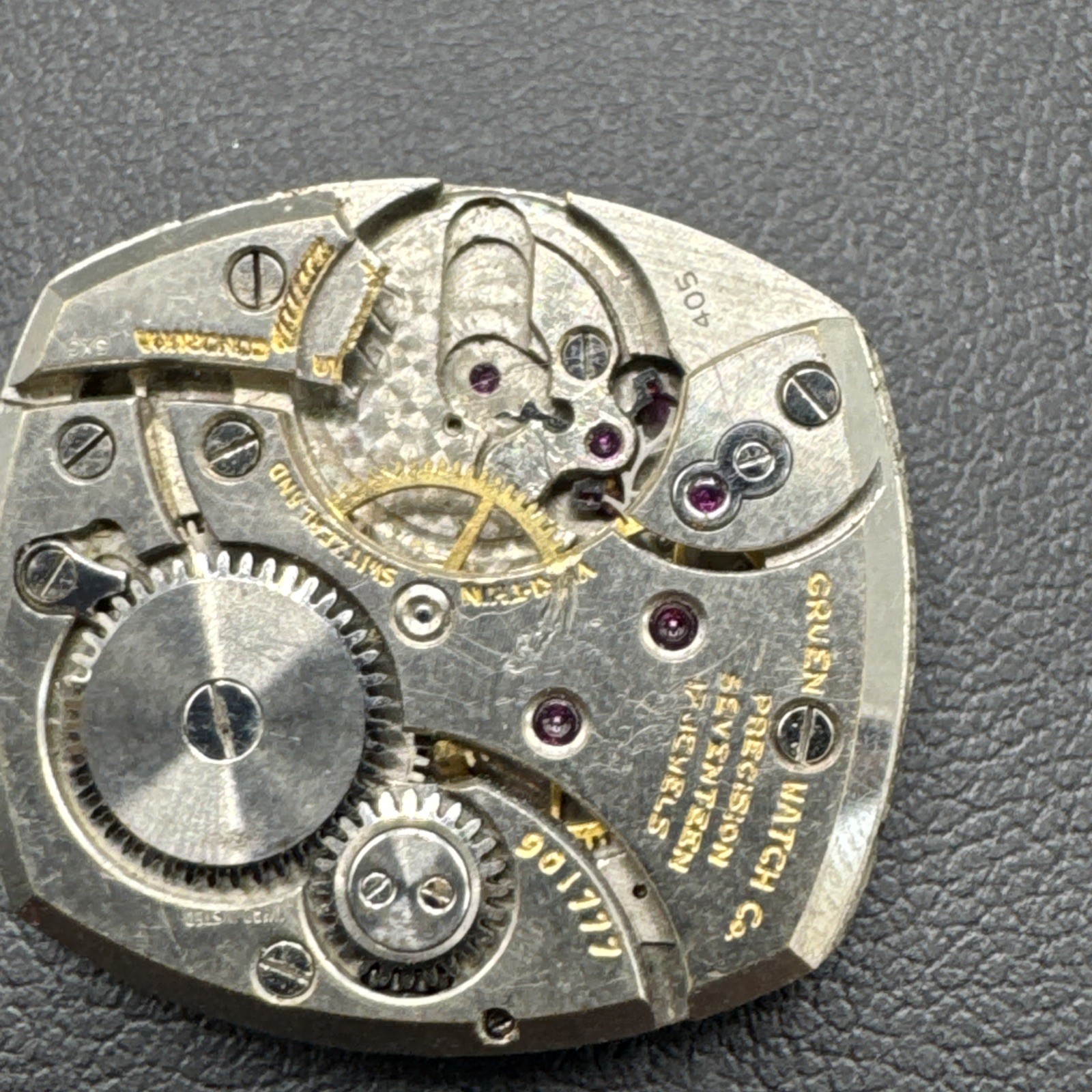 Vintage Wind Up Men’s Watch Movement Gruen Veri-Thin Precision