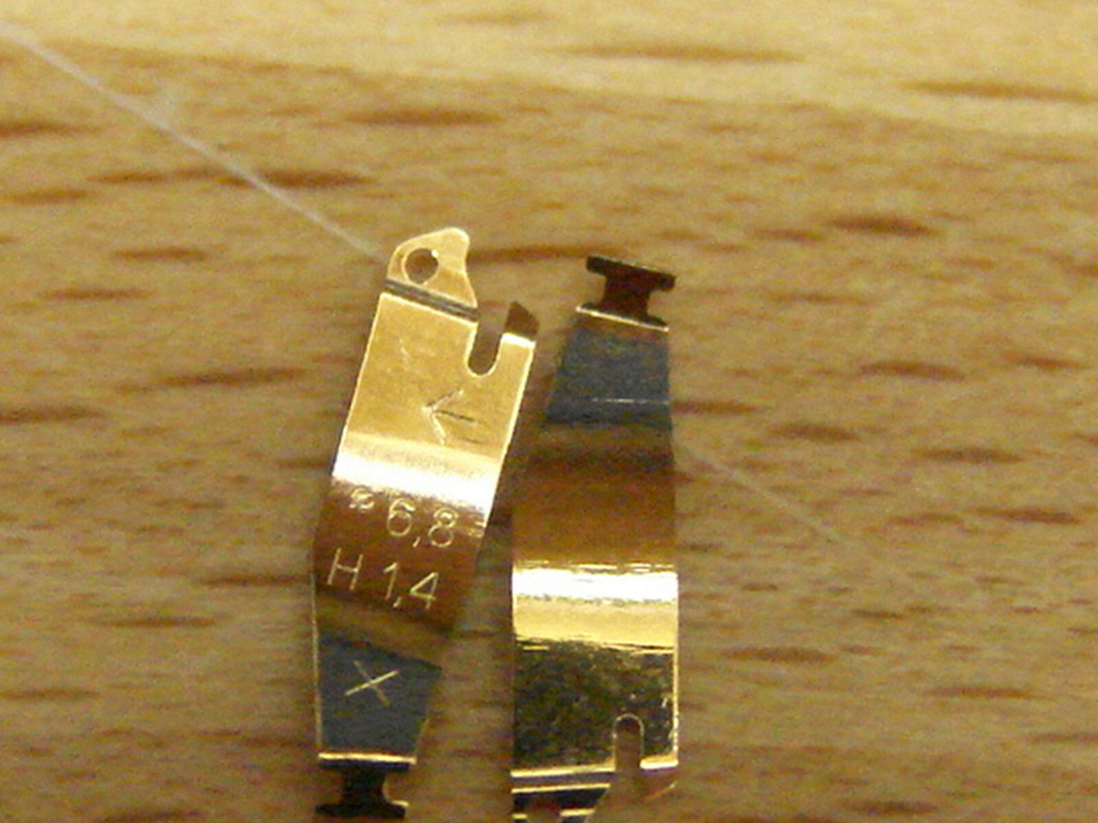Omega 1450 1455 1456 Battery Strap Clamp ETA 279.001, 976.001, 1.4Ht, 2, 4, 6pcs