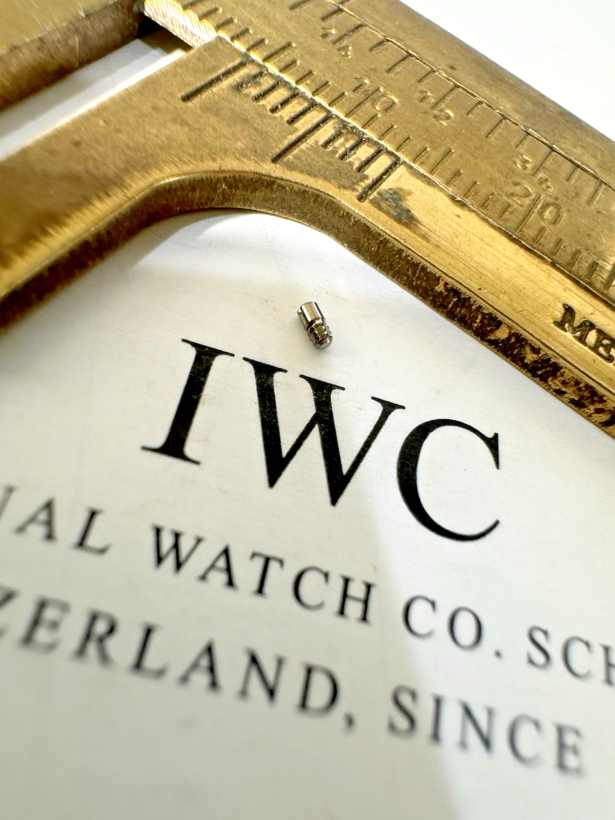 IWC/PORSCHE DESIGN TITANIUM CASE SCREW WATCH REF IWC 3500 NEW RARE OEM SWISS