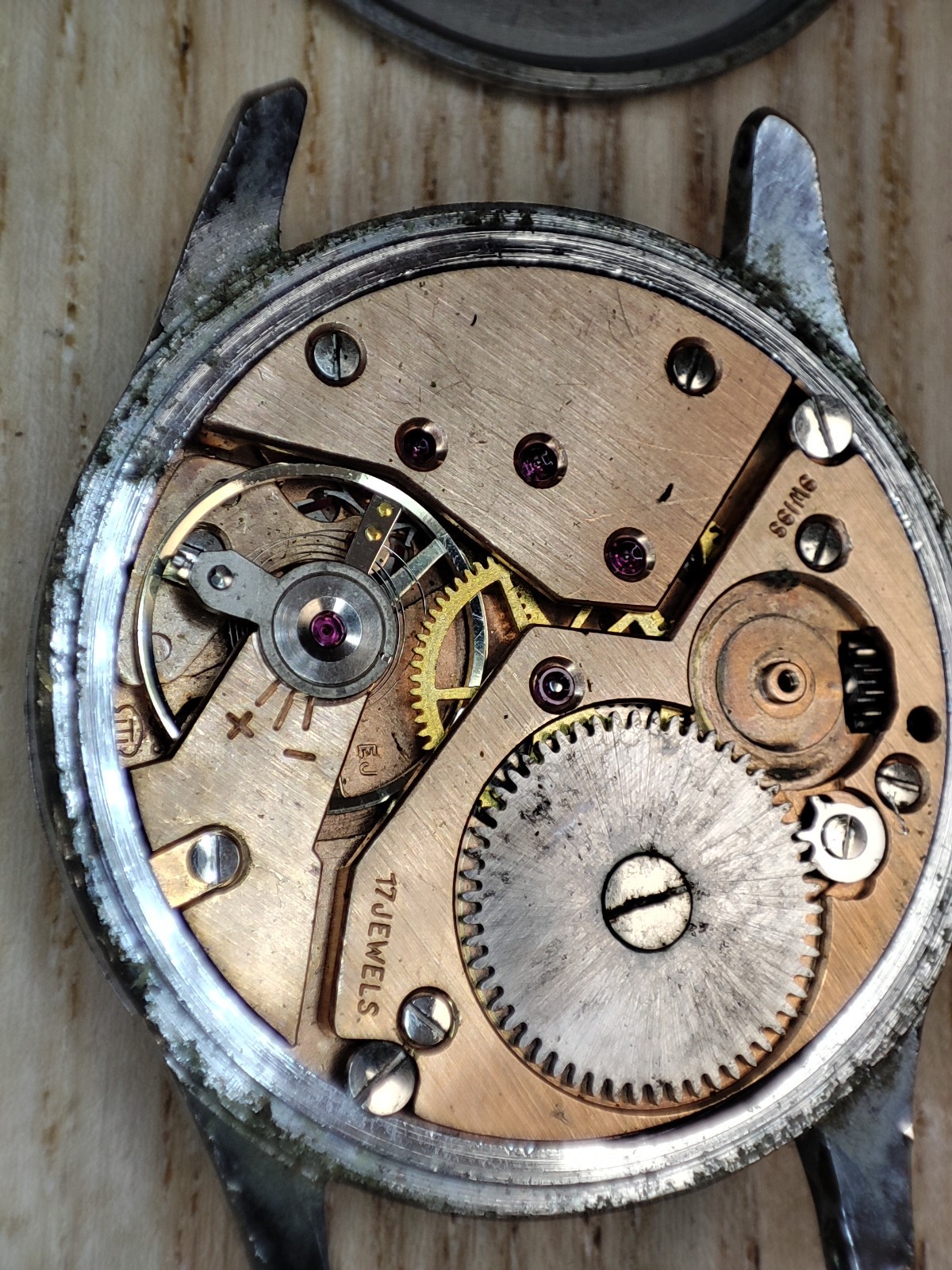 Unitas UT 6325 Watch movement amer – 32.5 mm – for parts and spares