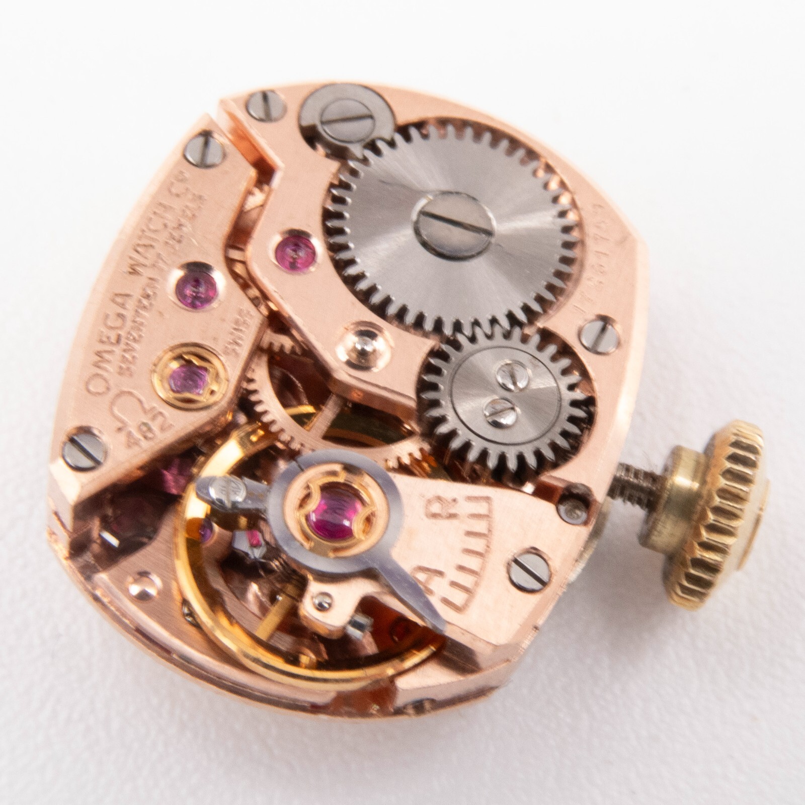 Vintage Omega Caliber 482 17-Jewel 2-Adjustment Wristwatch Movement, Keeps Time