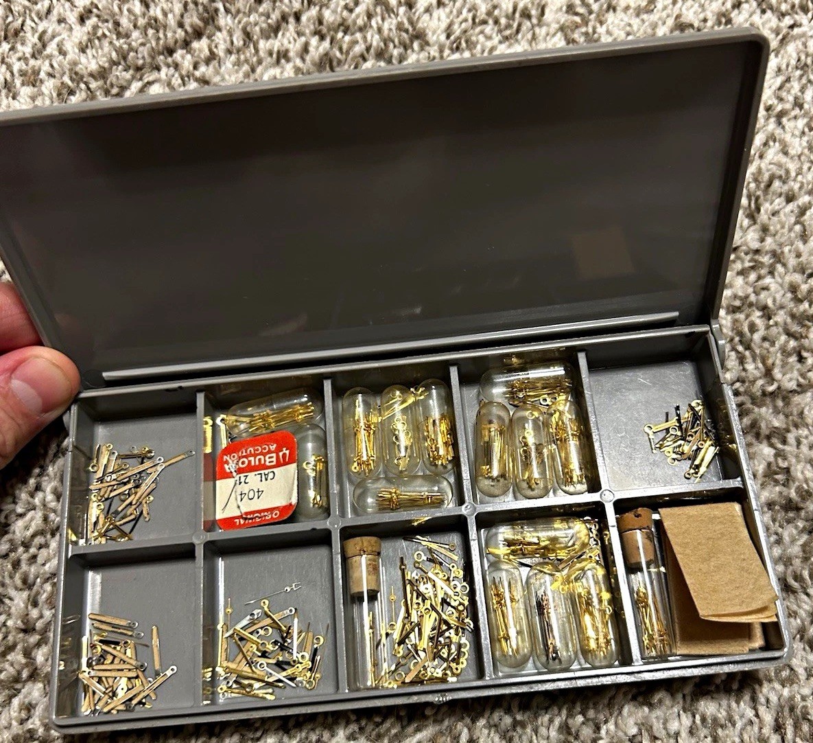 Accutron 218 hands lot