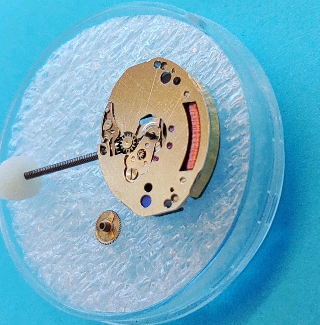 NOS ETA 578.002 6 Jewel Movement. 578.004 Circuit. Sets, Runs, Keeps Time 24 Hrs