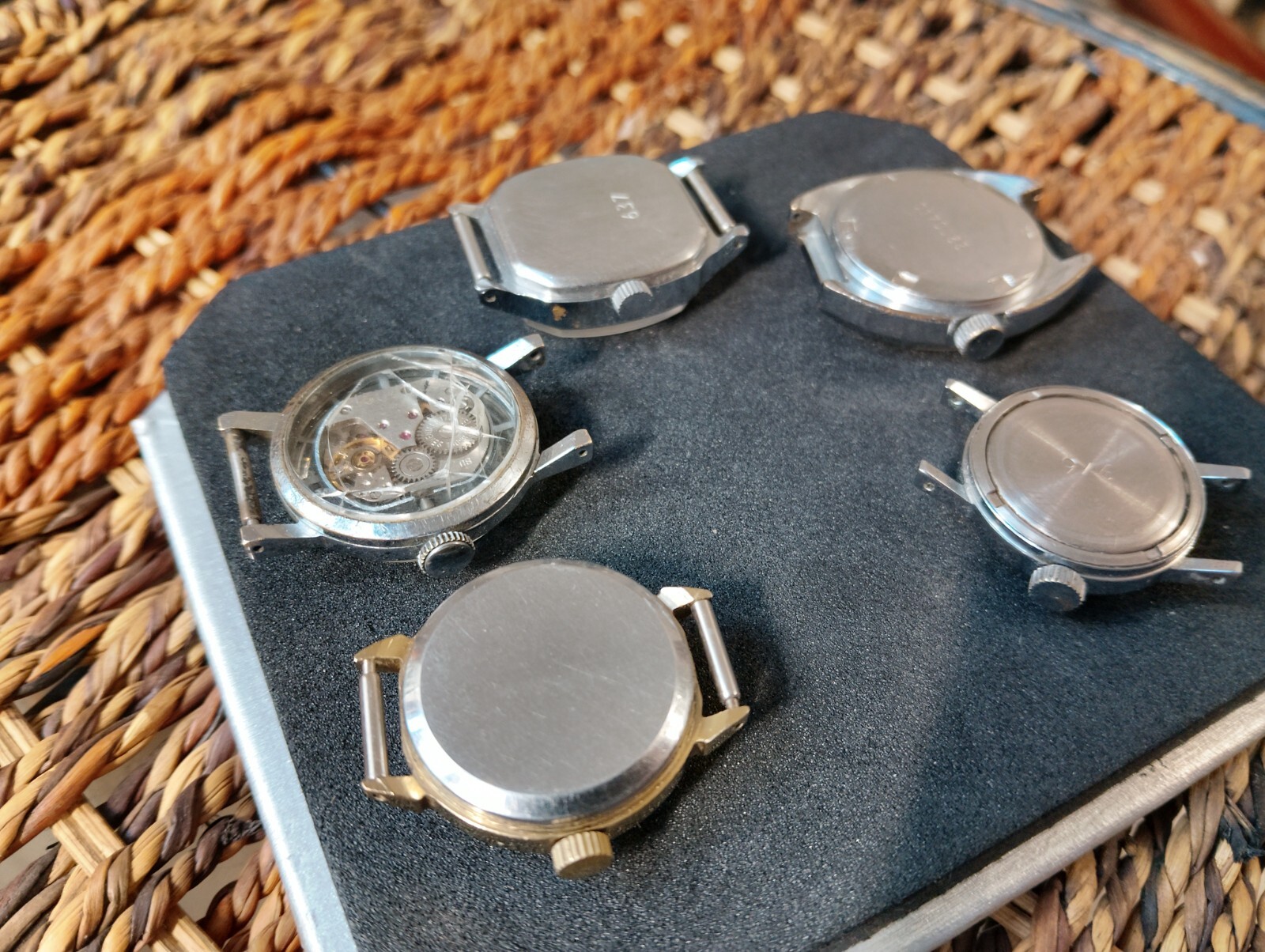Lot of 5 WOMEN WATCHES Luch,zarja,slava Vintage/For Parts/Pepair.