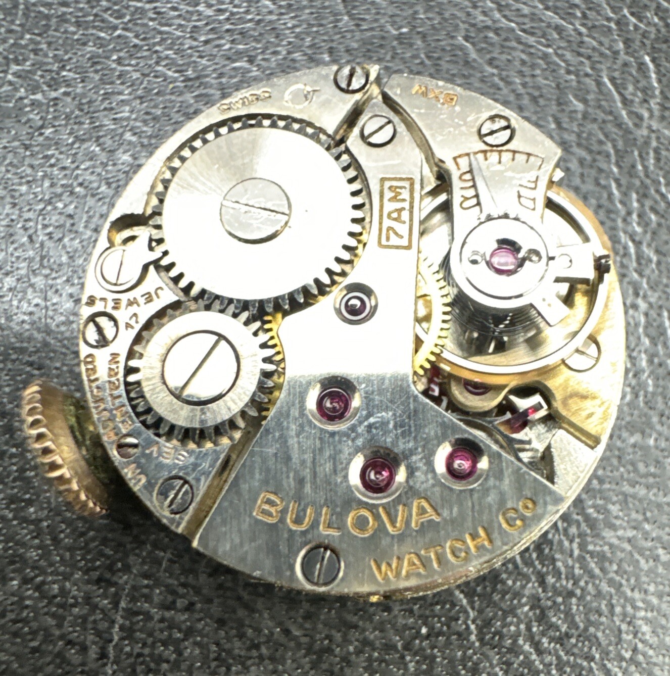 Vintage BULOVA 7AM 17 Jewel WATCH MOVEMENT-Running