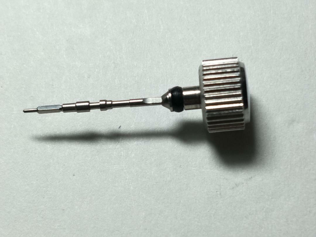 1E70A3SNW0 GENUINE USED CROWN W/ STEM SEIKO SKX SERIES 7S26-0020 /28/29/K0