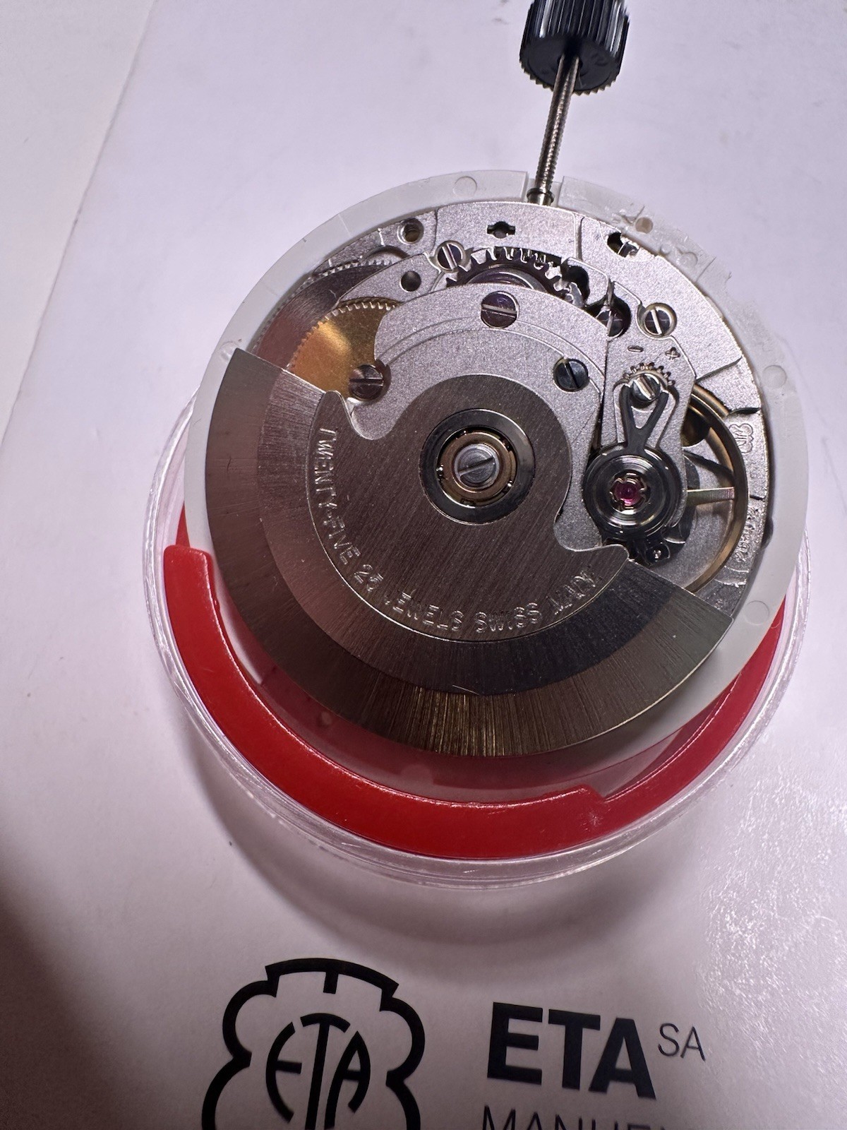 Genuine automatic ETA 2834-2, 25 Jewels white disc date Swiss made