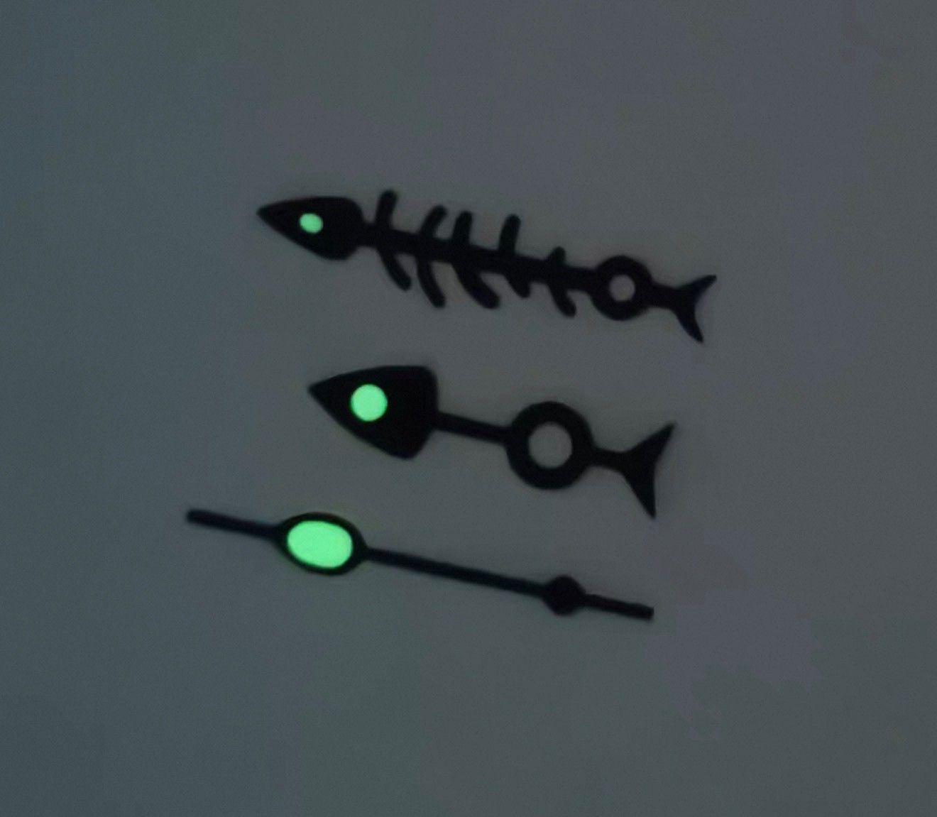 1 Set Luminous Black Fishbone Watch Hand 8x12x12.5mm For NH35 NH36