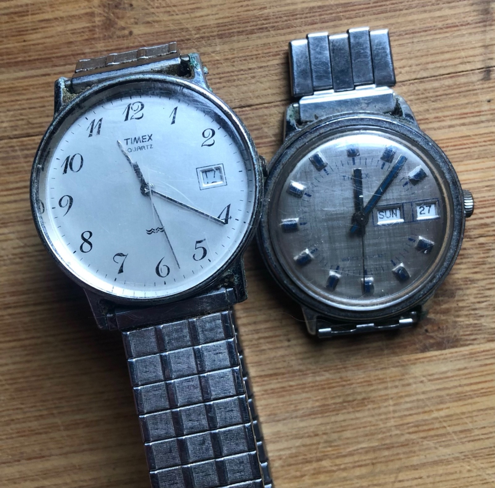FOR PARTS ONLY 2 Non Working TIMEX Wristwatches CALENDAR Nice Speidel band