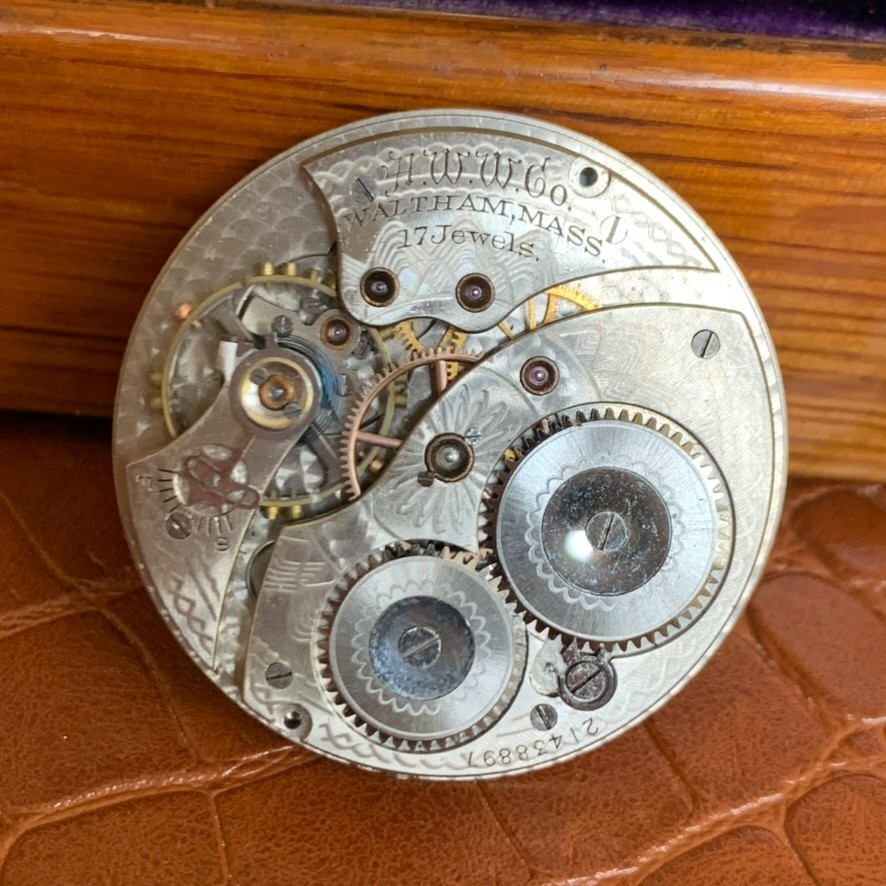 1917 Waltham Grade: No. 225 12S 17 Jewels Open Face Pocket Watch Movement Runs