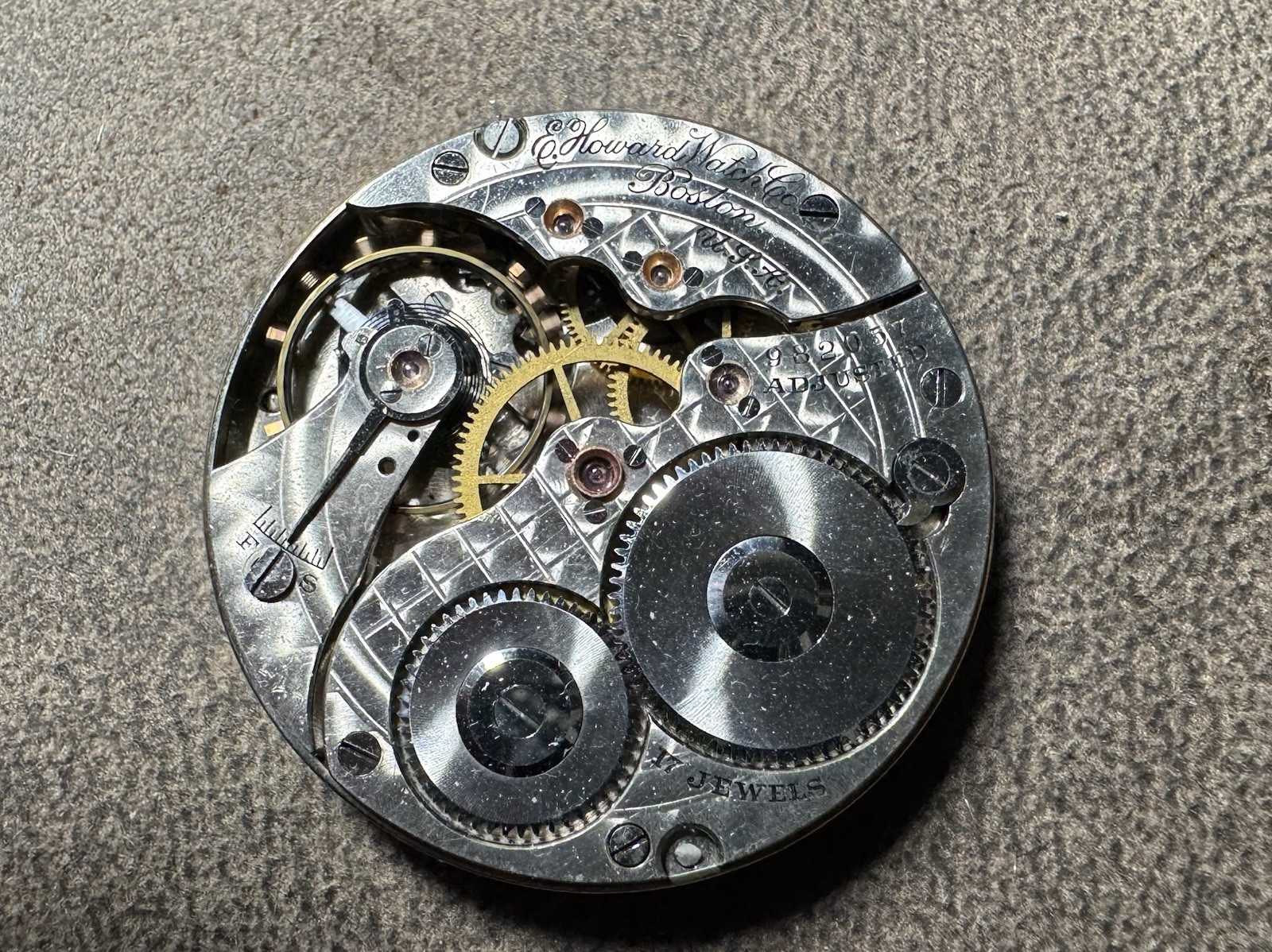 1908 HOWARD 16S 17J SERIES 4 ADJ TO 5 POS POCKET WATCH MOVEMENT & DIAL