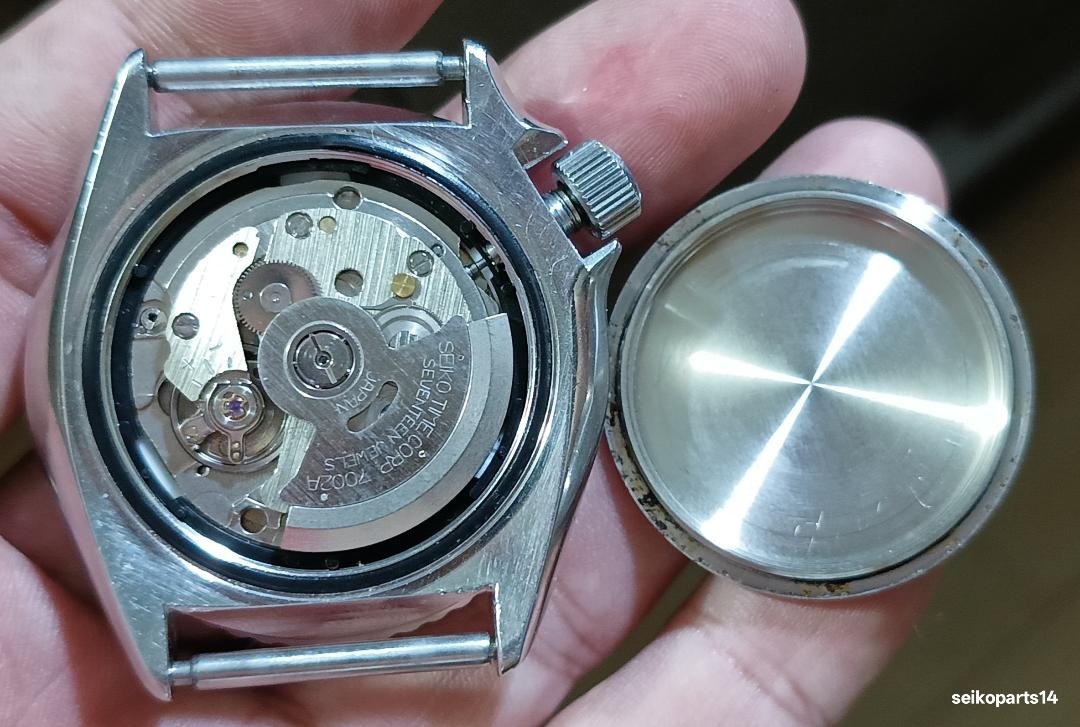 SEIKO 150m BLACK DIVER 7002-7001 YEAR 1996 FEB ALL ORIG HEAD -/+10 SPD ACCURACY