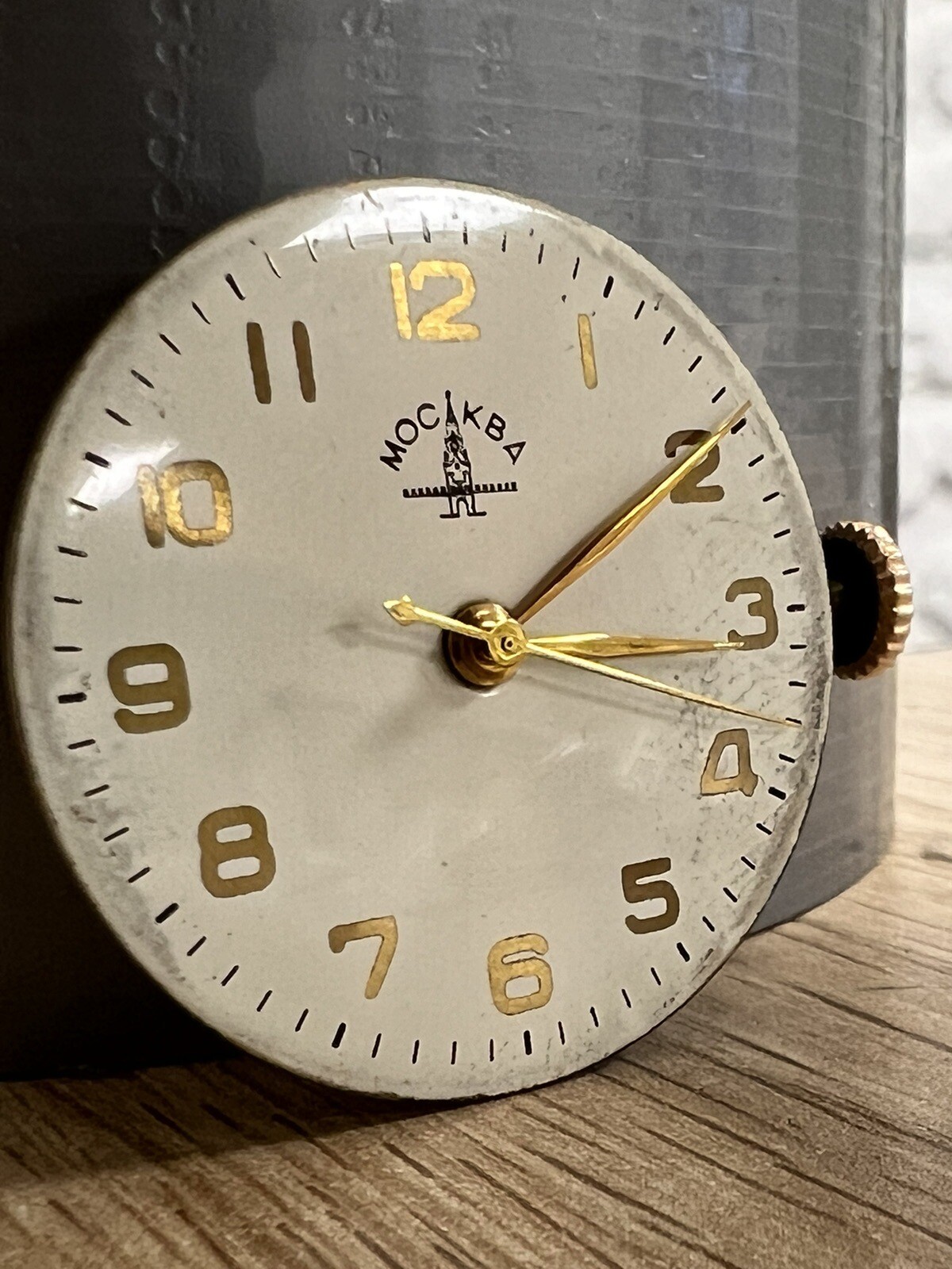 Watch movement USSR Moskva From Gold Watches 1MCHZ. FOR PARTS