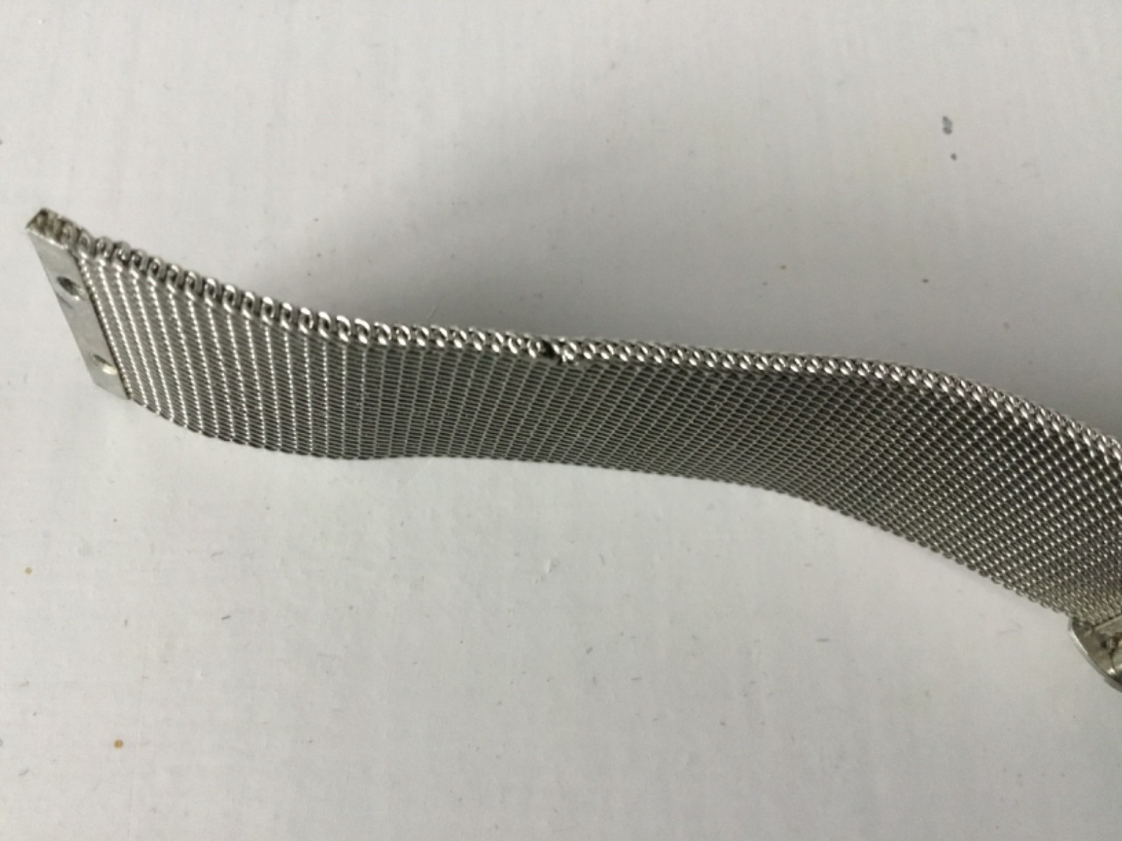 SKARGEN – Men’s Wristwatch – Salvaged – STEEL WATCH STRAP & 4 SCREWS – 17.5mm
