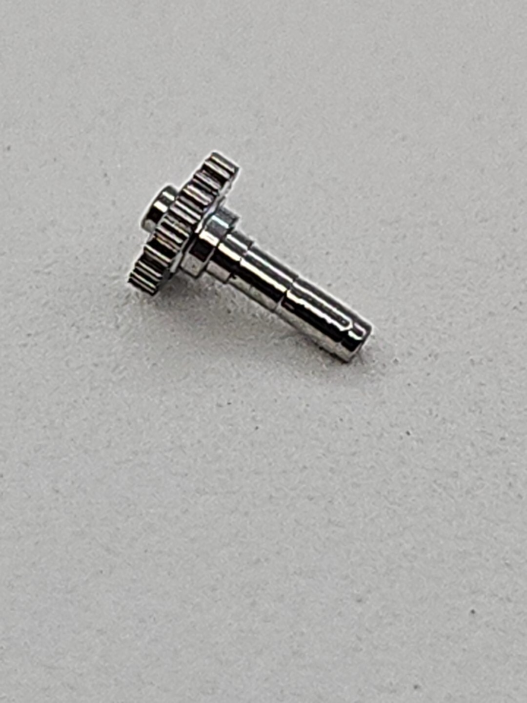 Rolex Minute Pinion, 3035 – 5011 ,New old Stock
