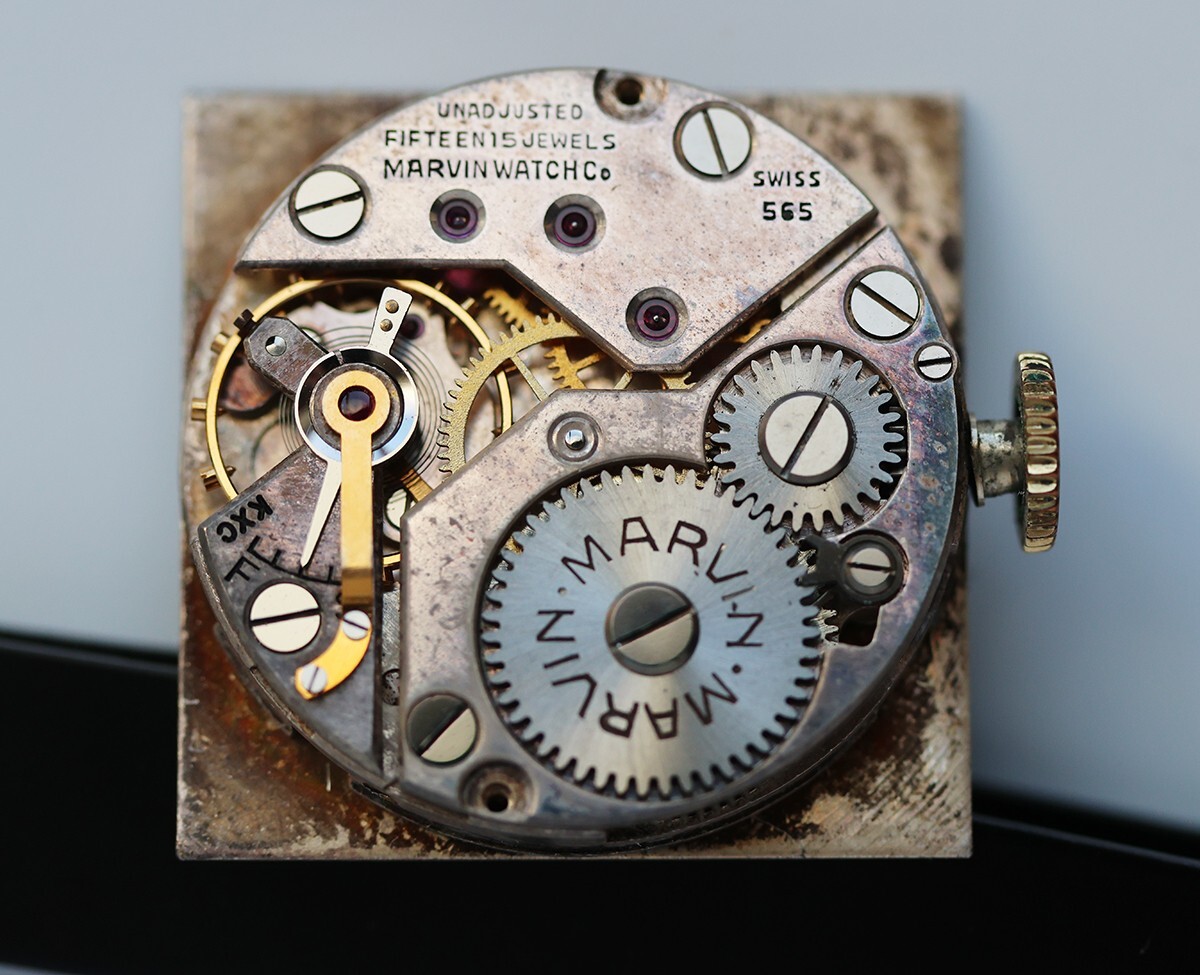 Marvin Watch Non Magnetic Movement 15 Jewels Swiss Parts or Repair Vintage