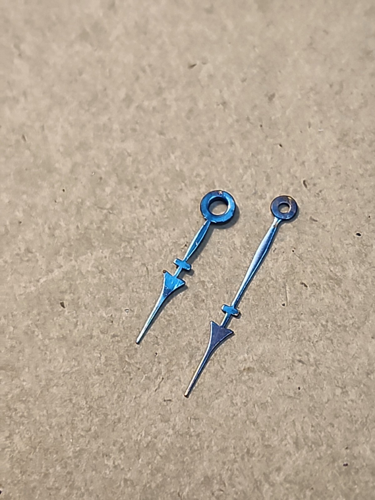 Set Of NOS Howard 12s Blue Arrow Hour/Min Hands 160/95 For Restoration