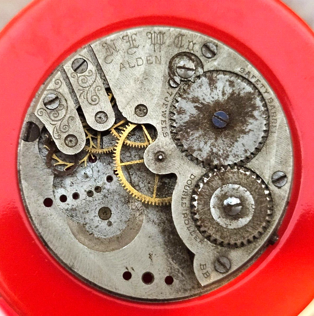 ANTIQUE~NEW ENGLAND WATCH CO.~POCKET WATCH MOVEMENT