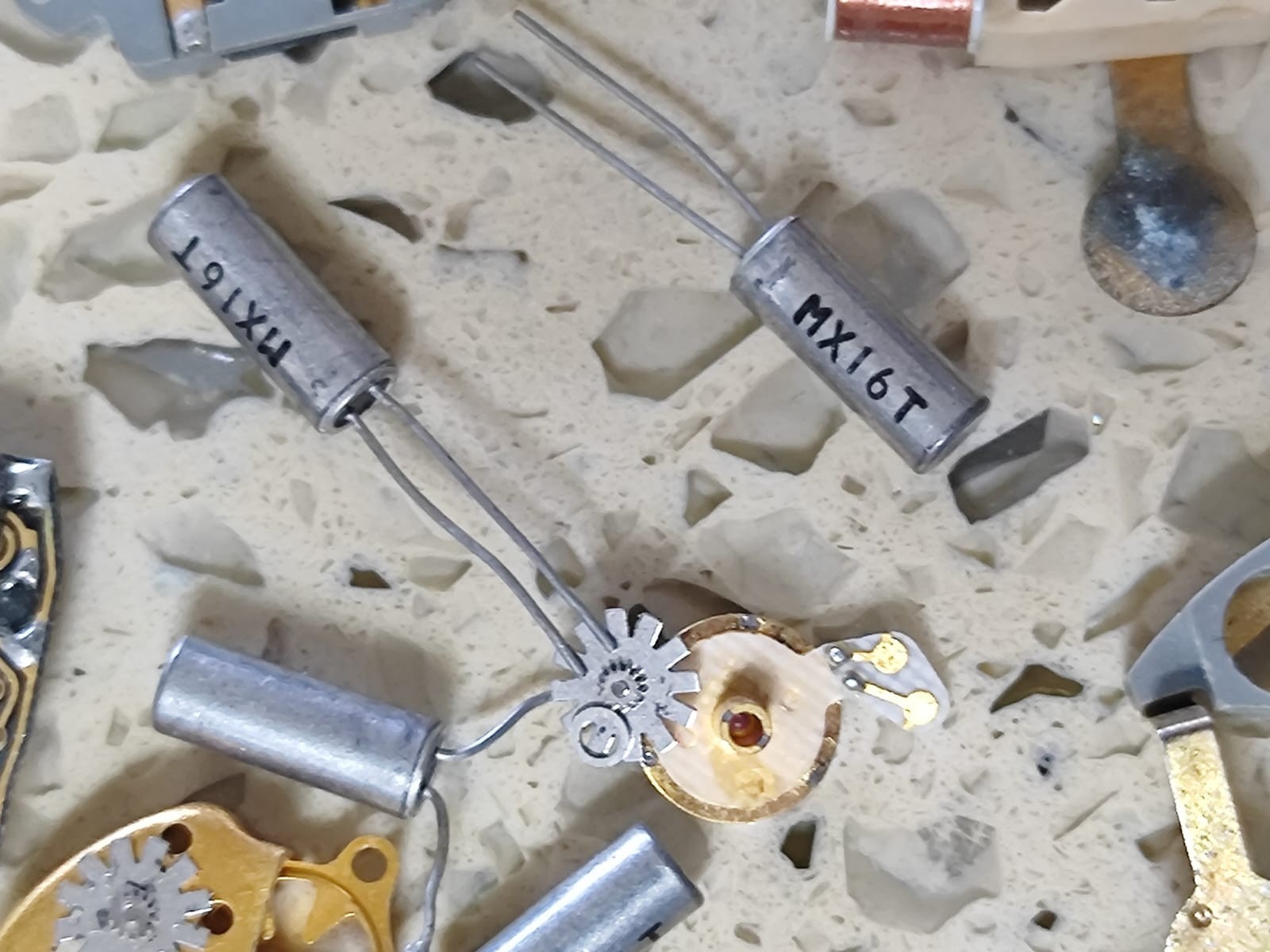 Lot Vintage Part OMEGA Quartz 1310 /1260 & other Lot Parts Not Work Not Test