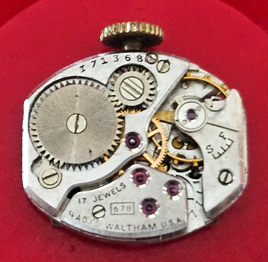 WALTHAM 678 4ADJ 17J Watch Movement (BALANCE RUNS WHEN ROTATED) lot125