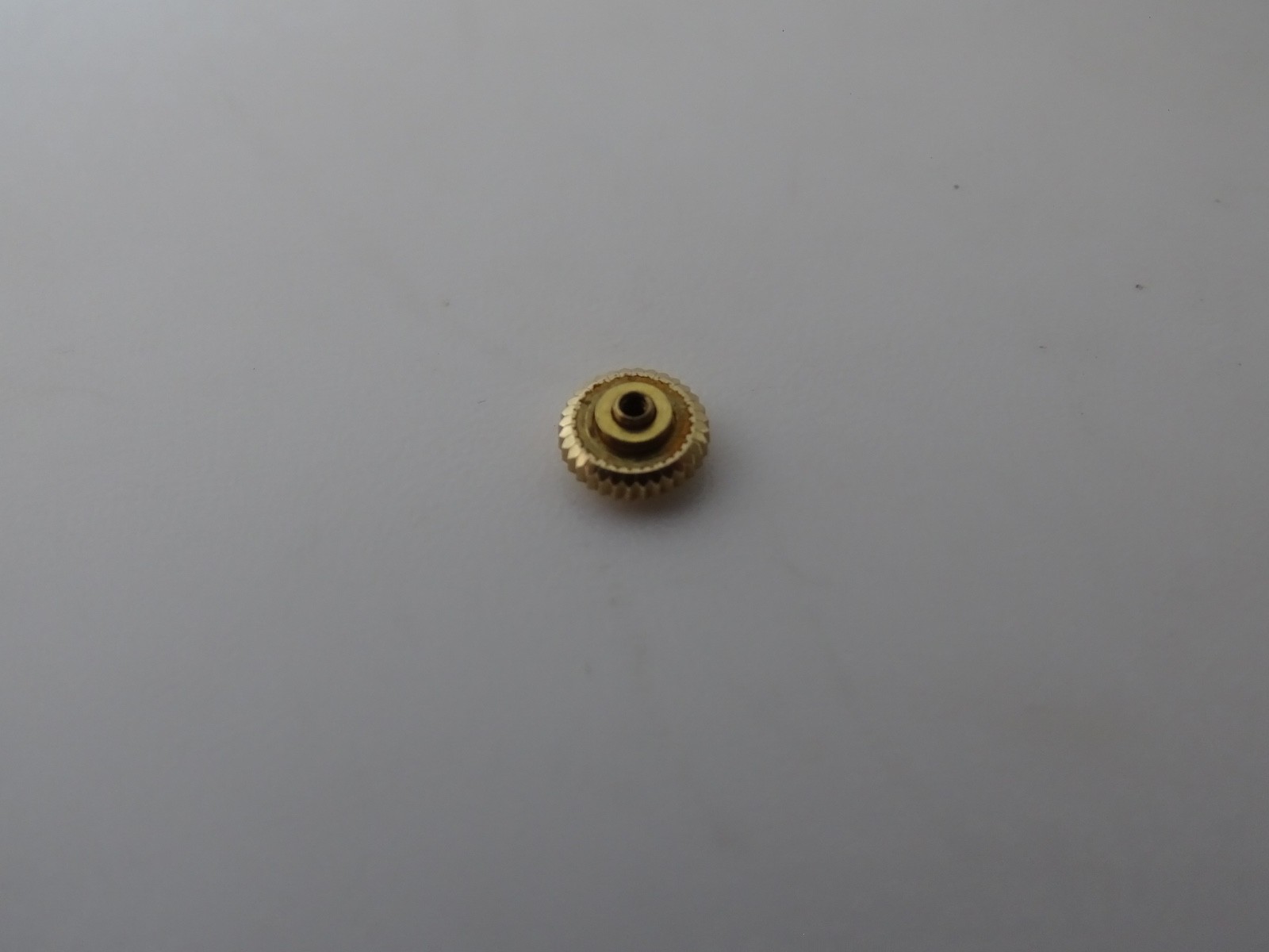 Universal Geneve Yellow Gold Crown 4.8mm Original Vintage