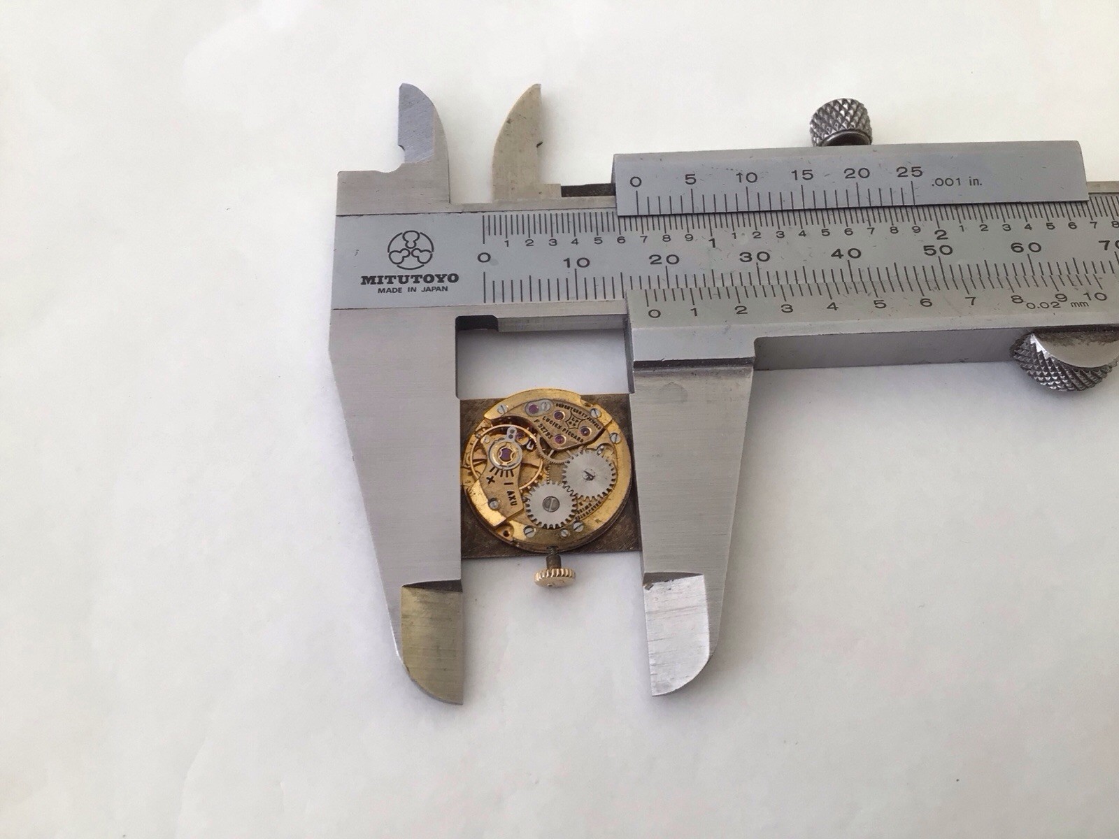 Vintage Lucien Picard Swiss Movement 17j, LP-49.,for parts,balance wheel good.