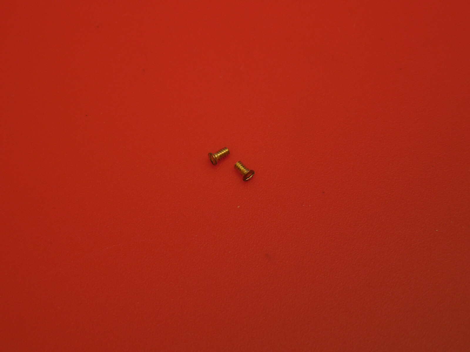 GENUINE PIAGET UPDATED MODEL POLO GOLD SCREW SET FOR BAND BRACELET LINK