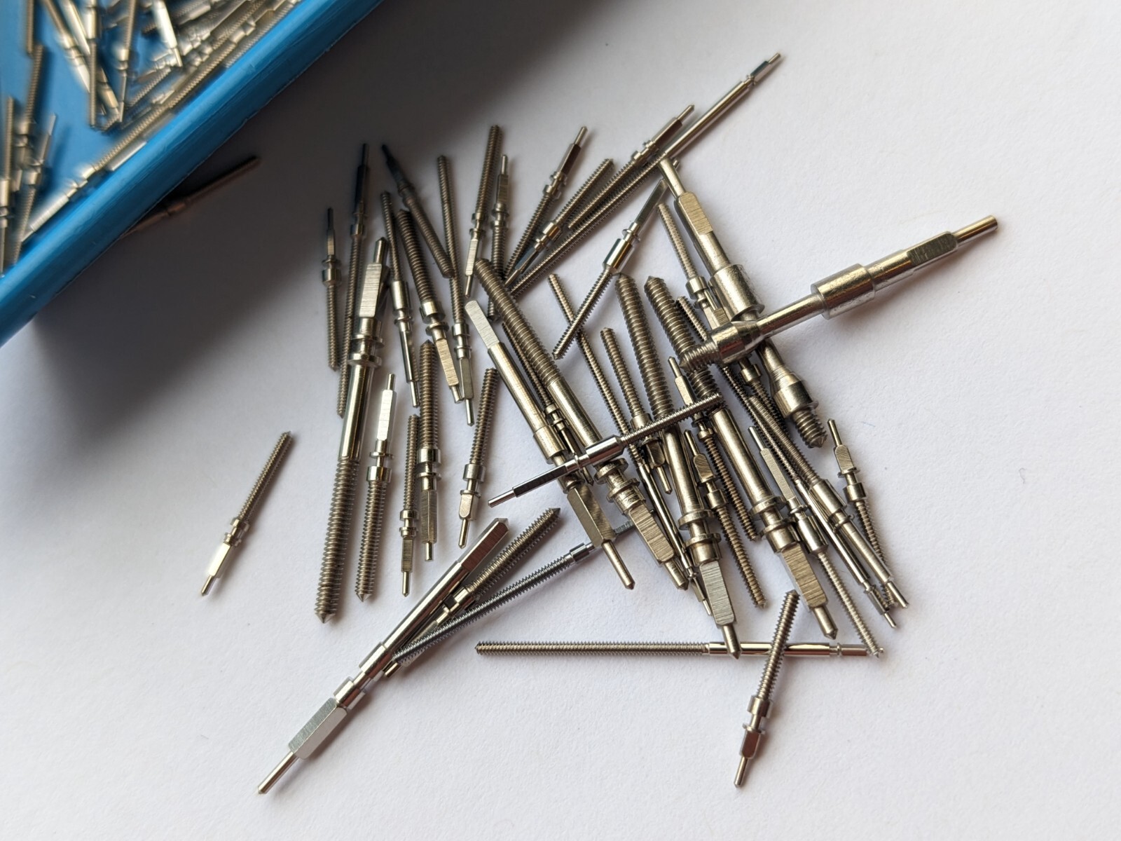 102 pcs Watch stems for Pocket & wrist watch Swiss made lot of 102 pieces x 1