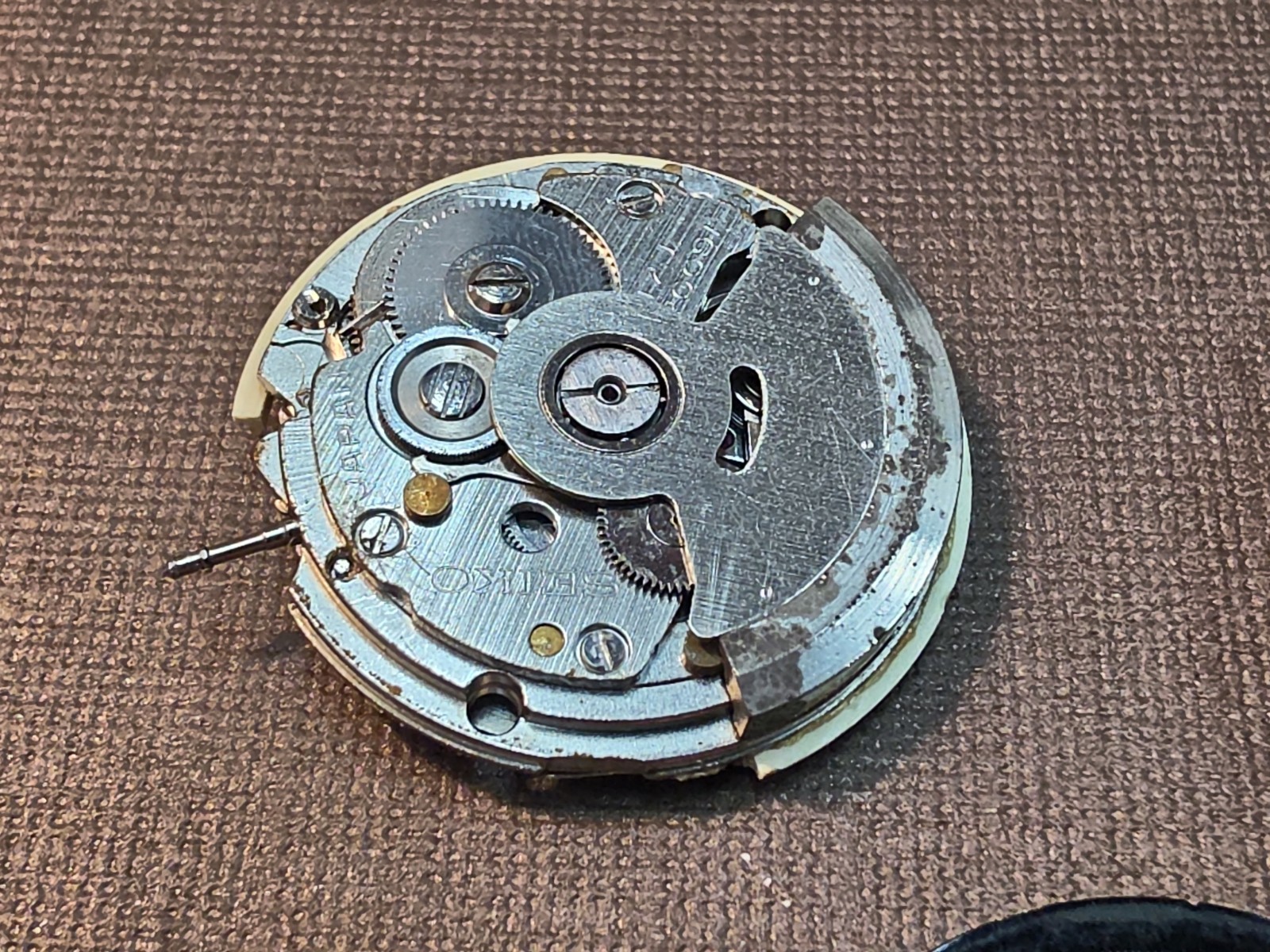 Running Seiko 7009 Mvmt W/Dial, Hands, Case, And Seiko Signed Crystal For Parts