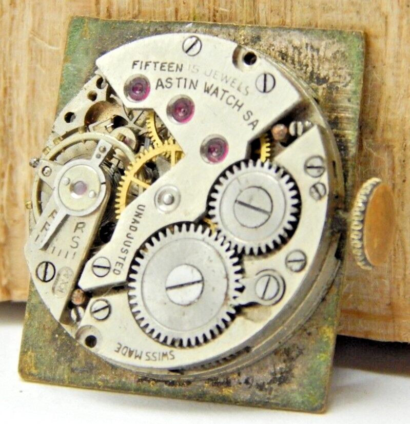 Vintage Astin Modepa 15 jewel men’s wrist watch movement with dial and hands