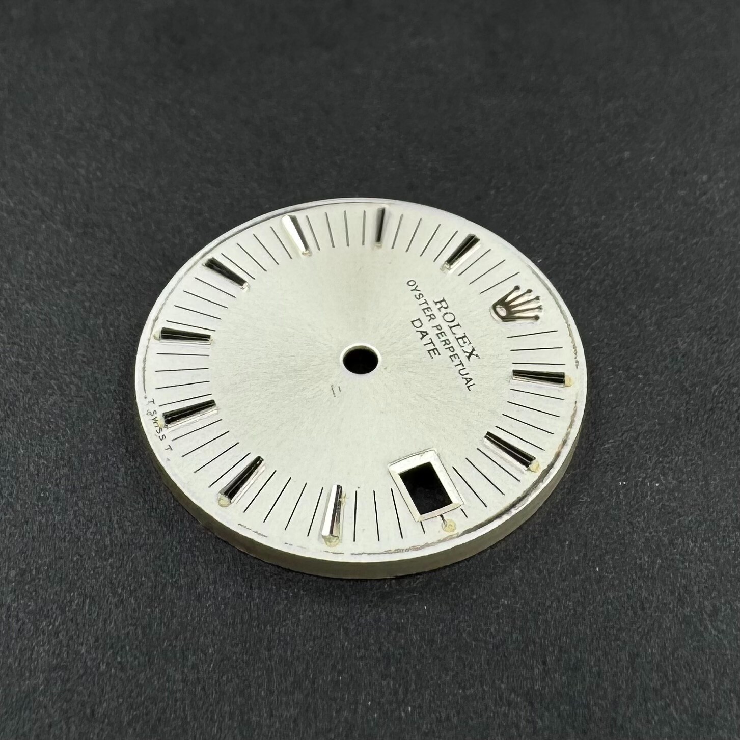 AUTHENTIC ROLEX LADIES 26MM DATE SILVER WHITE GOLD INDEX DIAL 69179