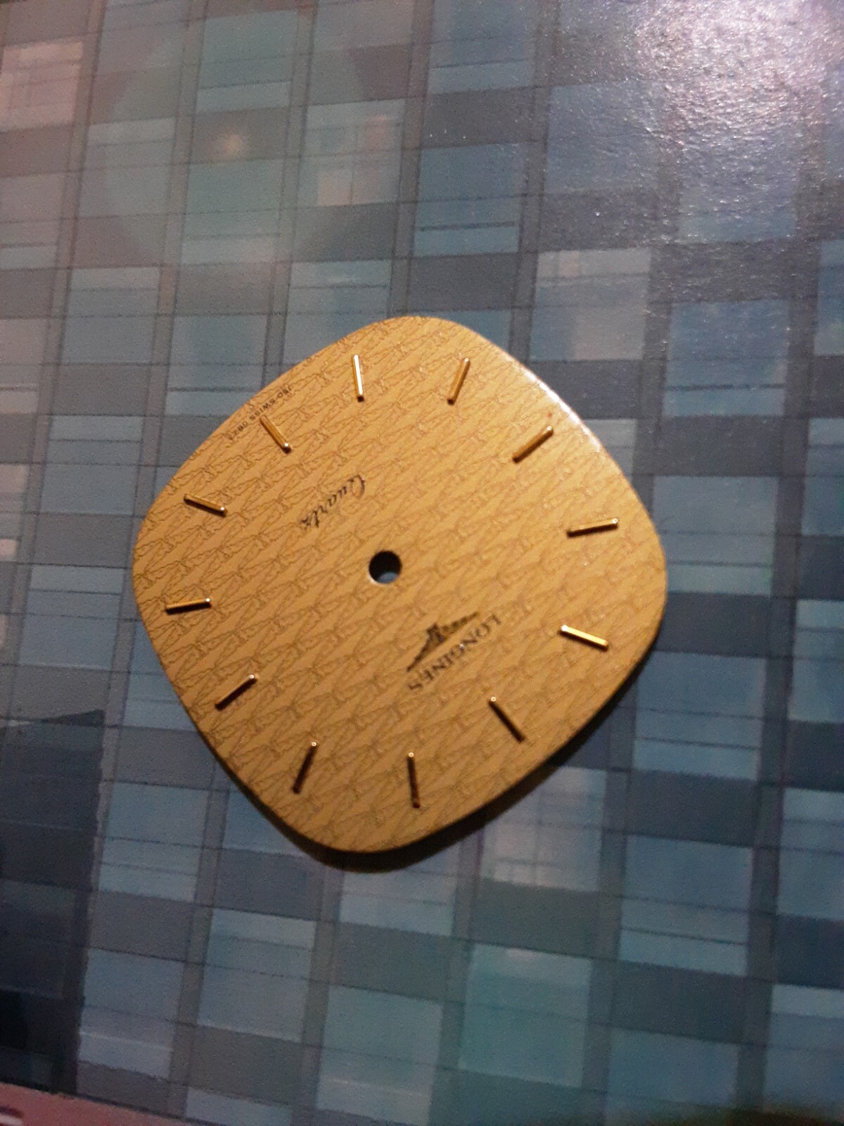 Longines 1990s Gold Quartz Mens Wristwatch Dials :25×25mm approx.