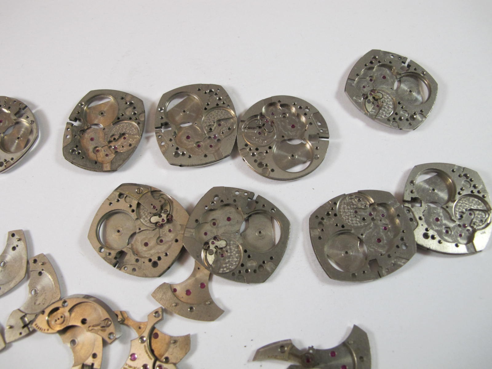 GRUEN CALIBERS 405 410 420 435 MAIN PLATES AND MATERIAL