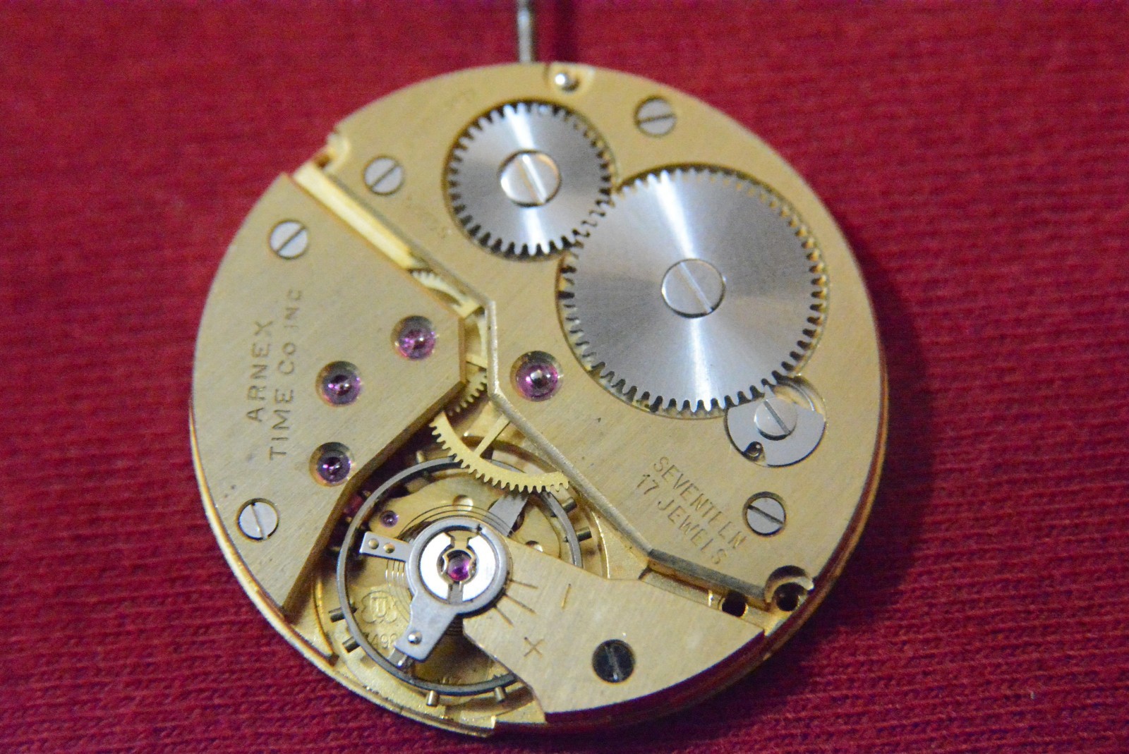 RARE Stud balance gold tone UNITAS 6498 17 jewels Swiss watch movement Incabloc