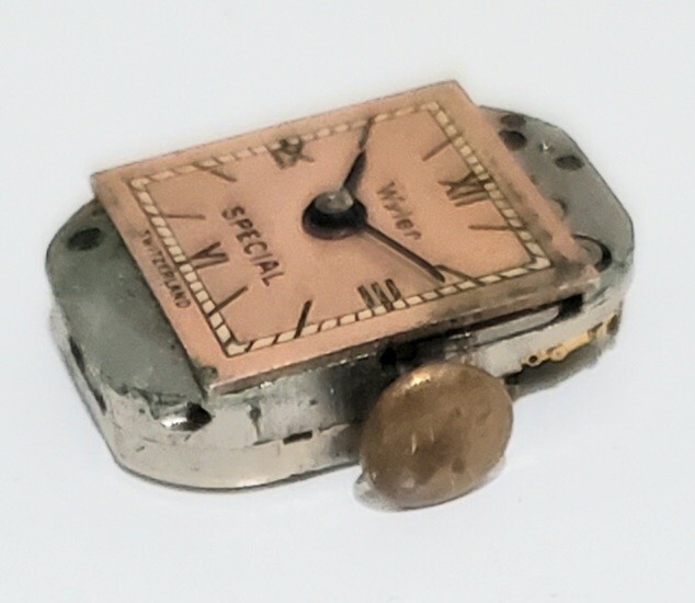 Wyler Special Vulcain 17 Jewels Ladies Watch Movement for Parts or Repair