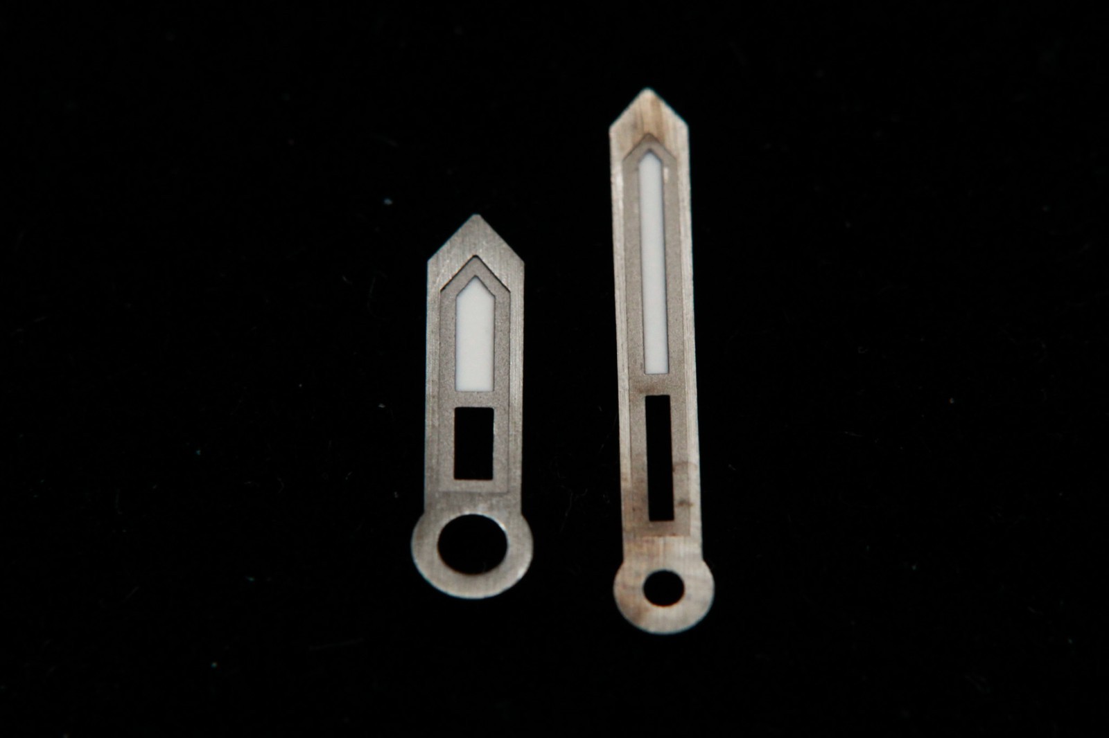 OEM Hublot Set of 2 Watch Hands 140/200 Silver/Ivory