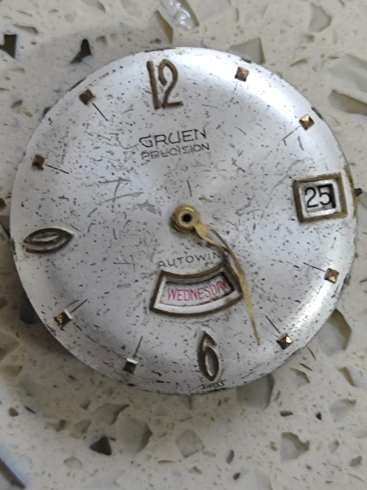 GRUEN Cal F 4009 Movement with Dial Not Working for parts Felsa F 4009 Y