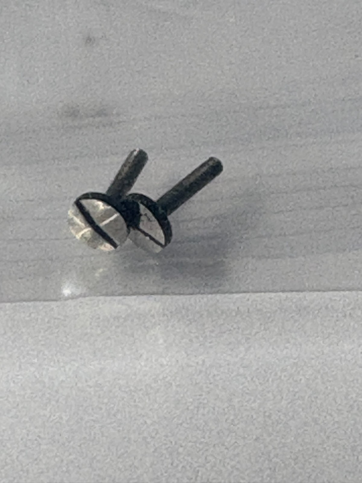 2 ELGIN 18 SIZE POCKETWATCH CASE SCREWS ROUND WHITE —G 116