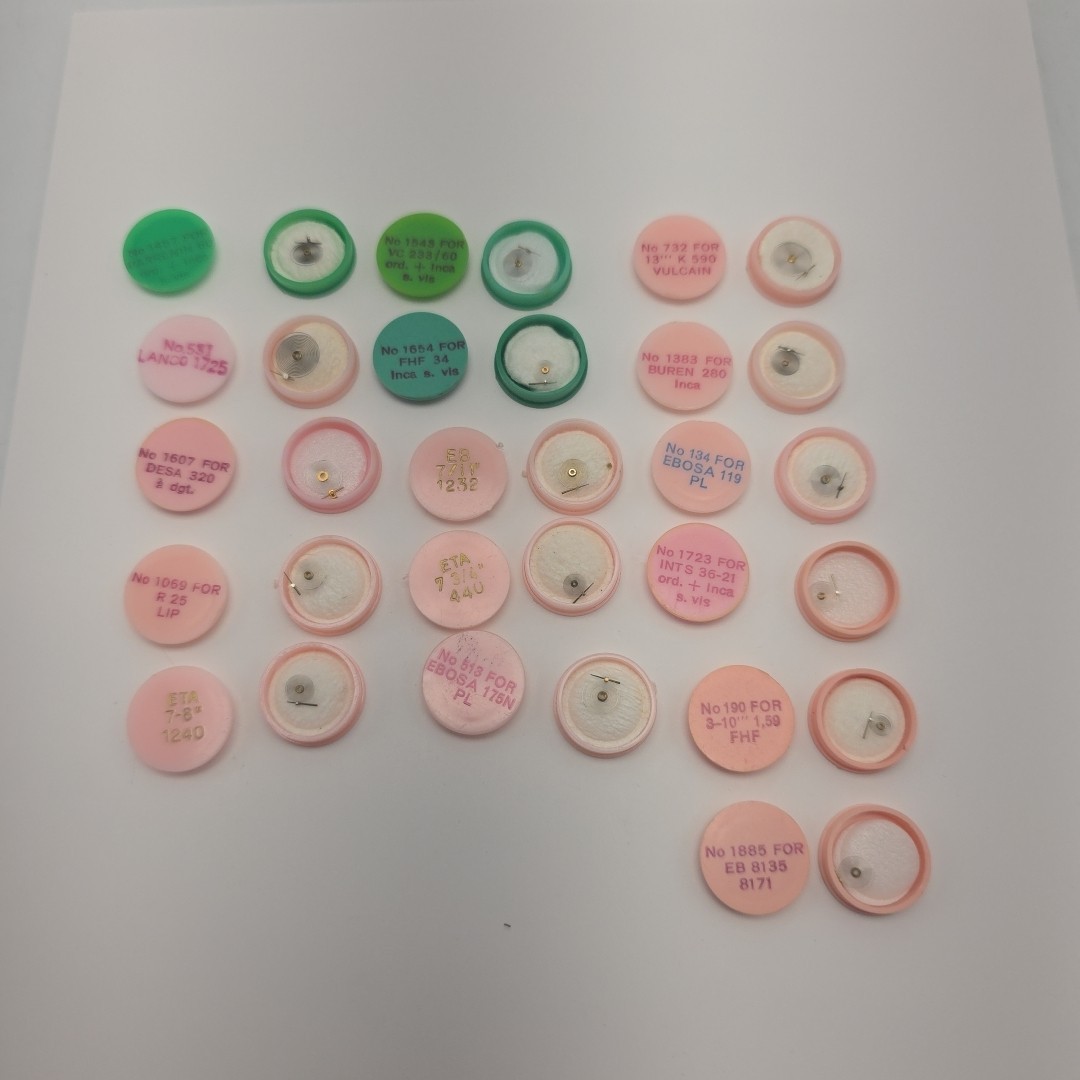 Hairspring Watchmakers Lot Of 16 Various Size/Makes