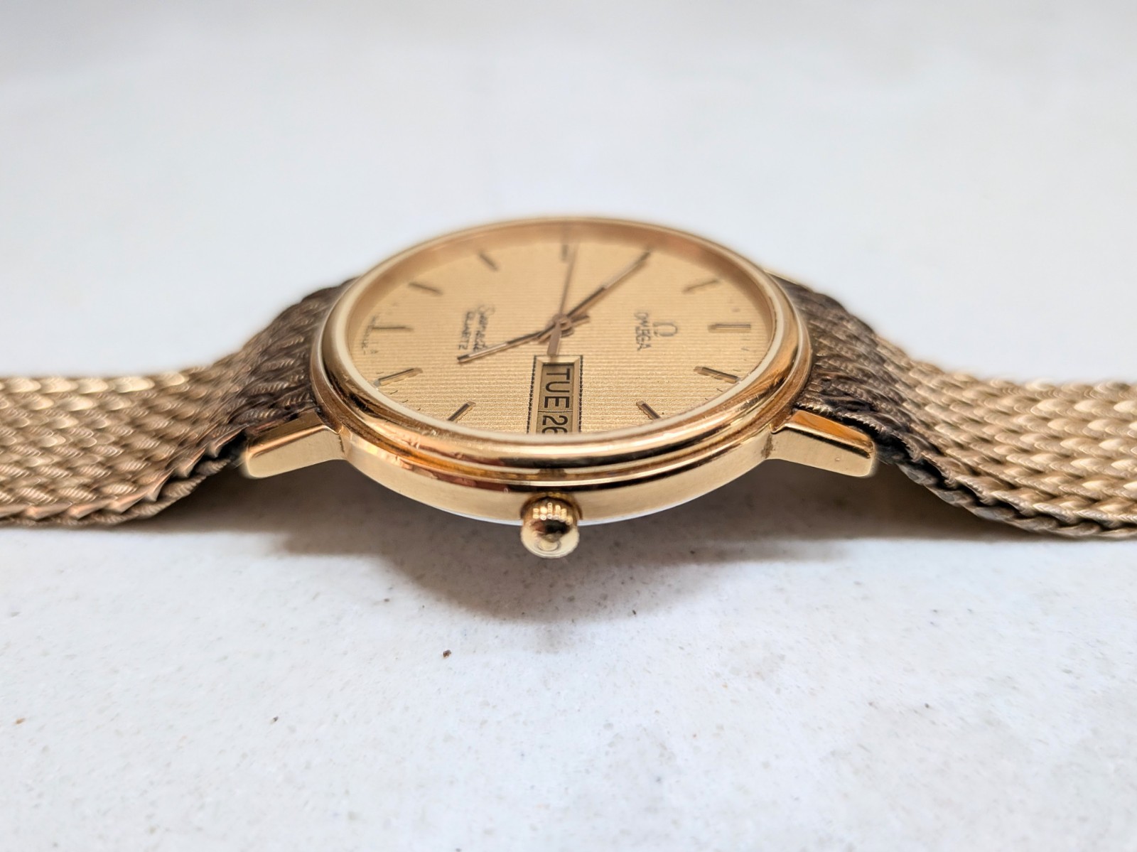 Vintage Omega Seamaster Quartz 1437–Gold Plated–Clean Dial–For PARTS OR REPAIR