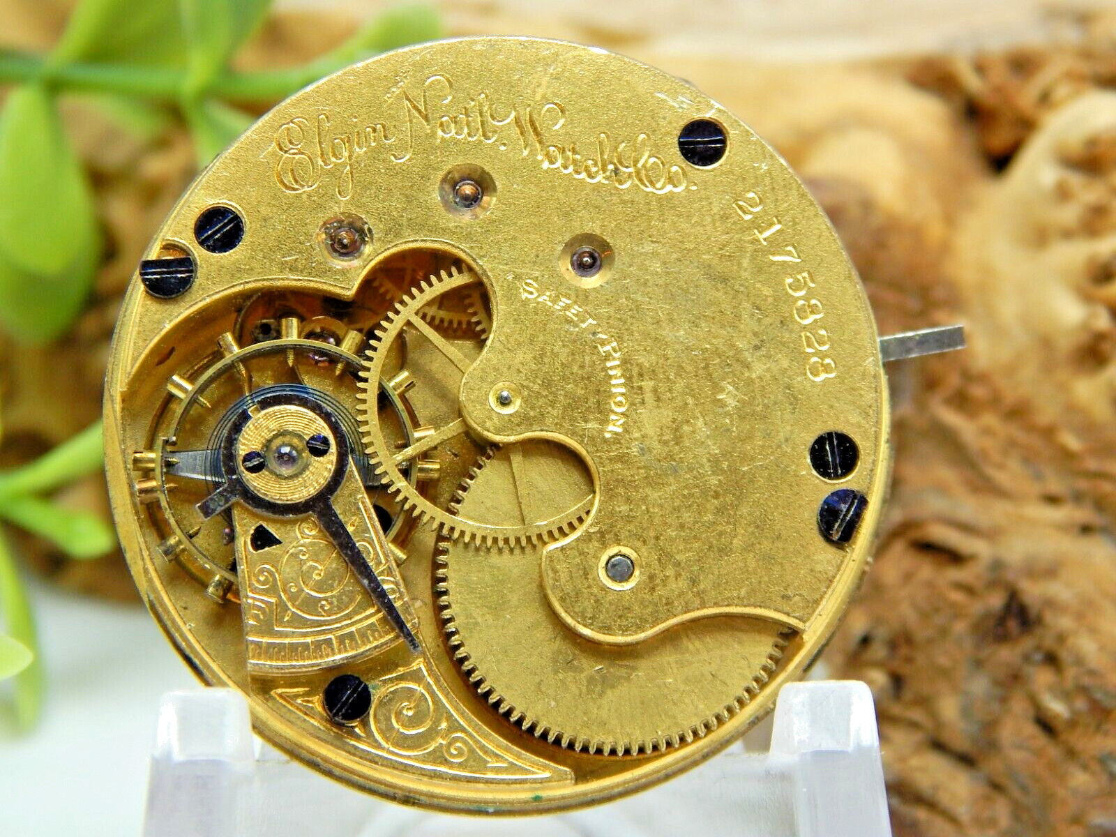 Antique Pocket watch movement Ladies Elgin Grade 94 6 size hunting 11 jewel