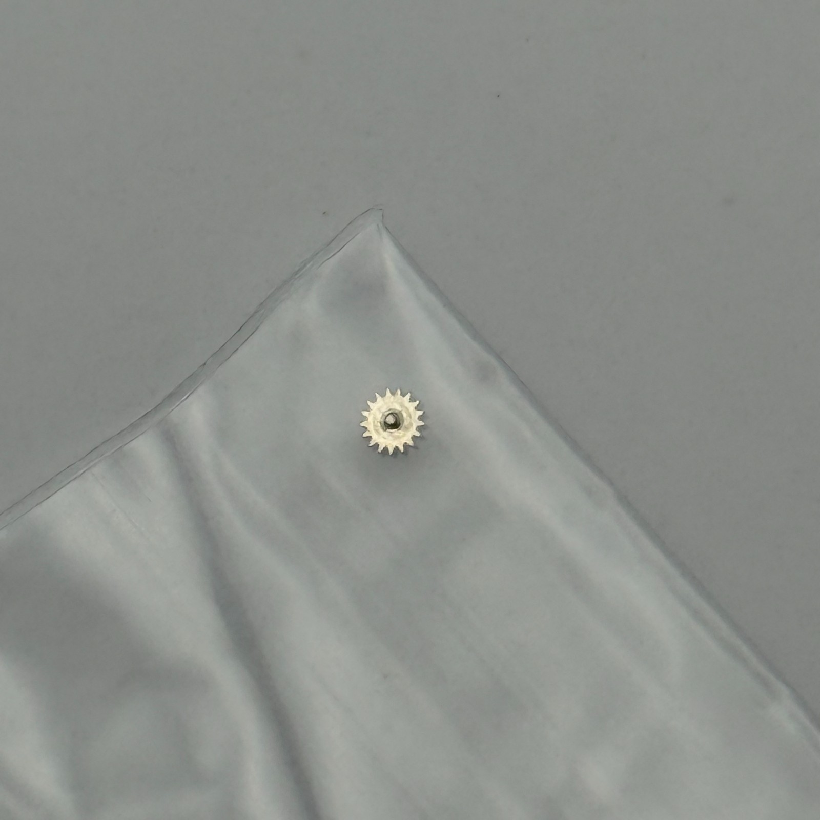 ETA 902.105 Watch Movement Running Quartz Swiss Parts Repair Spares 15.3mm