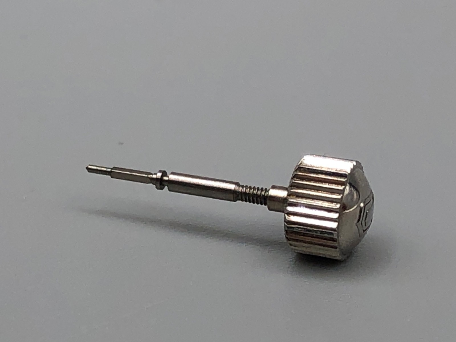 VINTAGE NOS UNIVERSAL GENEVE WATCH SCREW CROWN UNISONIC UNISONIC SUB 5,9mm