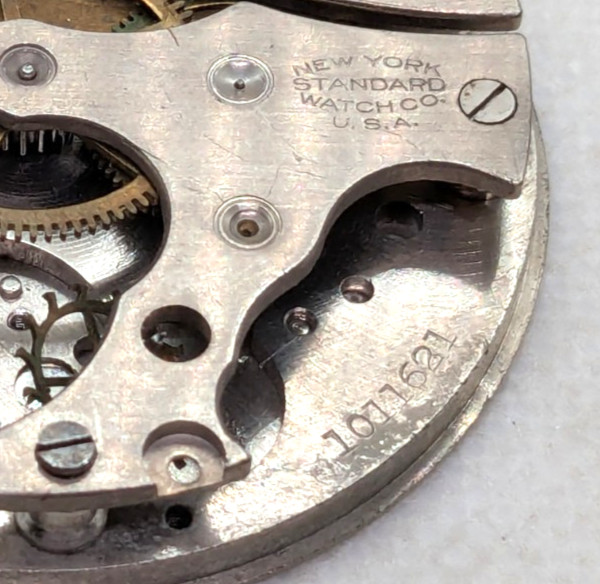 Pocket Watch Movement NY Standard Watch Co 1011621 43mm For Parts Crafts Jewelry
