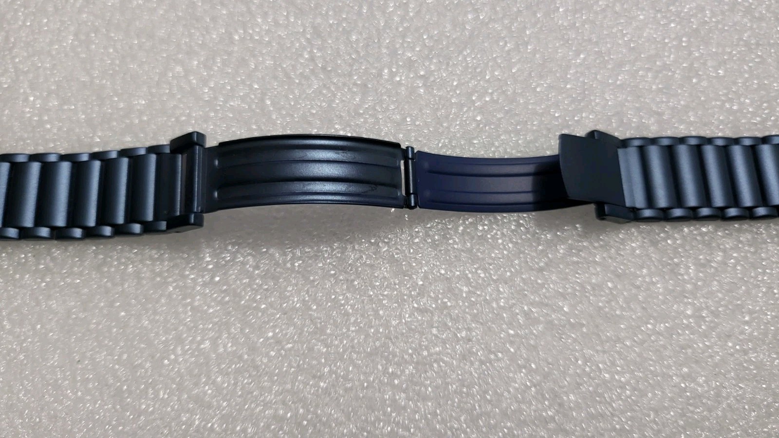 Seiko B1475.E base Metal Japan-B 21mm Link Bracelet Regular Length. Authentic