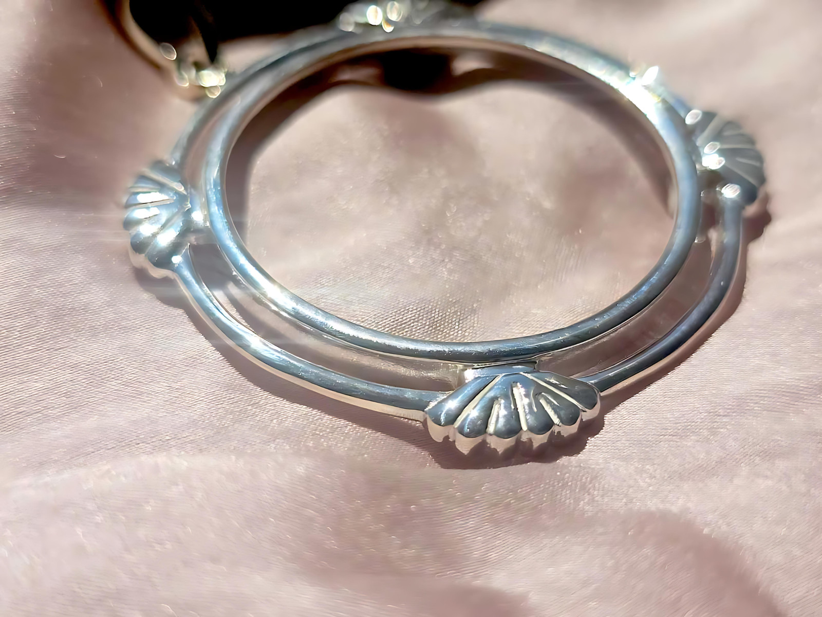 925 Sterling Silver Prong Back Clamshell Edge Bezel for 34mm Mexican 1 Peso