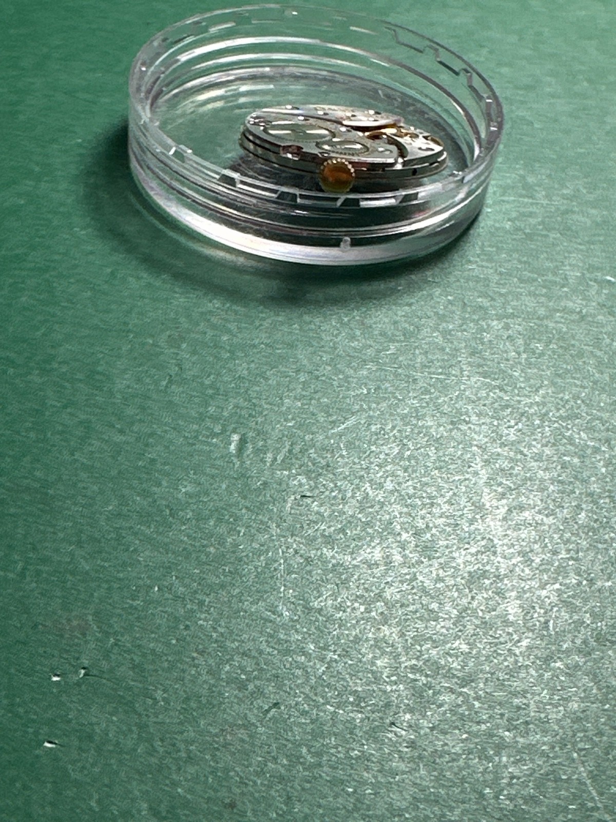 Piaget 9P Swiss Manual Wind Movement — working
