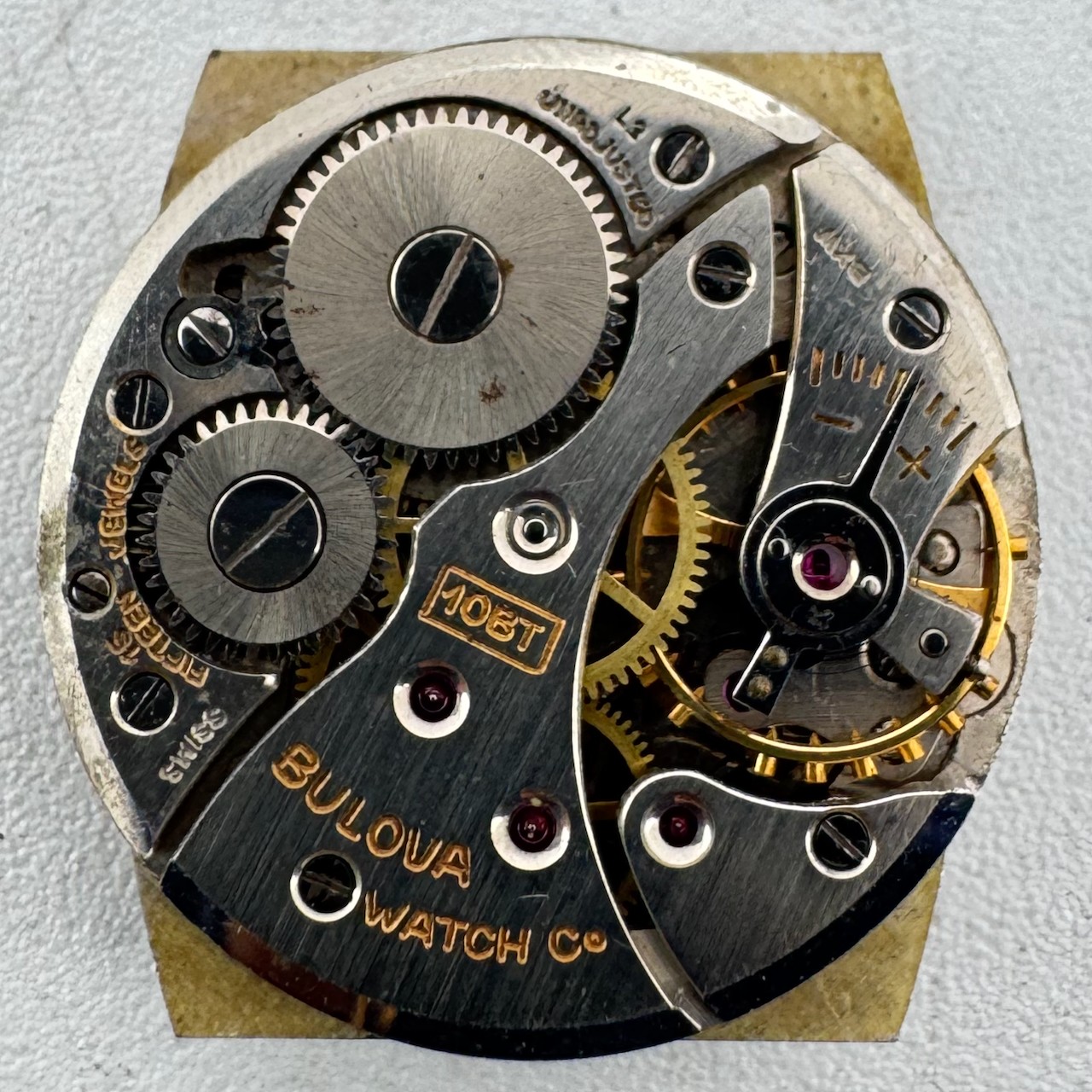 Vintage 23.5mm 1952 Bulova Classic 15J Mechanical Wristwatch Movement 10BT Swiss